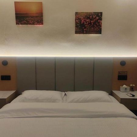Greentree Inn Suzhou Wujiang Zhenze Town Zhennan Road Express Hotel Exterior photo