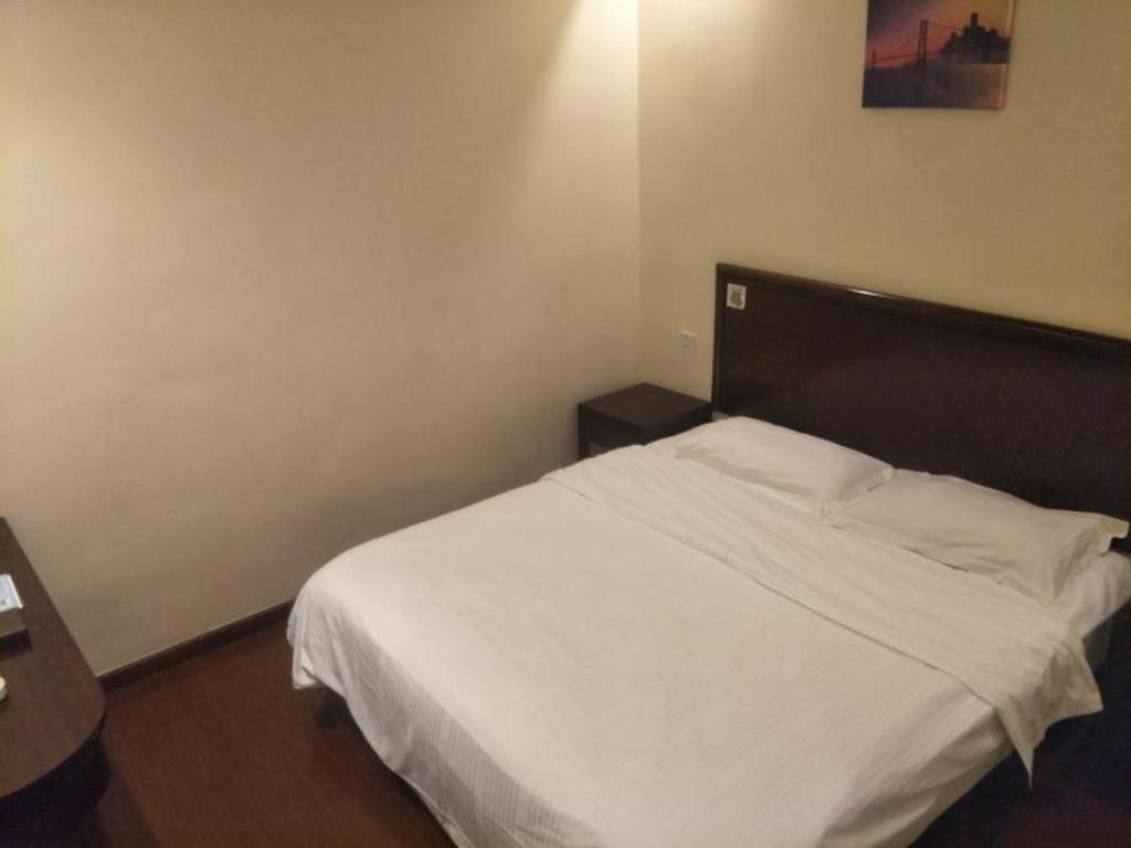 Greentree Inn Suzhou Wujiang Zhenze Town Zhennan Road Express Hotel Exterior photo